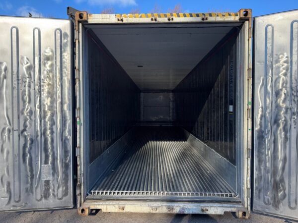 40ft As Is Reefer High Cube Shipping Container White - Image 21
